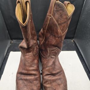 Justin Boots Distressed Brown Western Boots